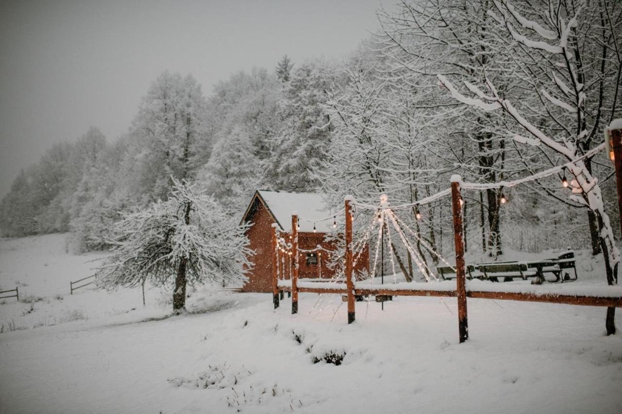 Osada Krasne - Noclegi Blisko Natury Bukowiec  Buitenkant foto